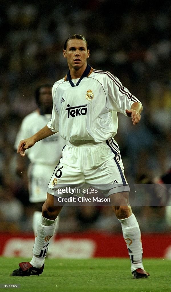 Real Madrid v Barcelona Fernando Redondo of Real Madrid