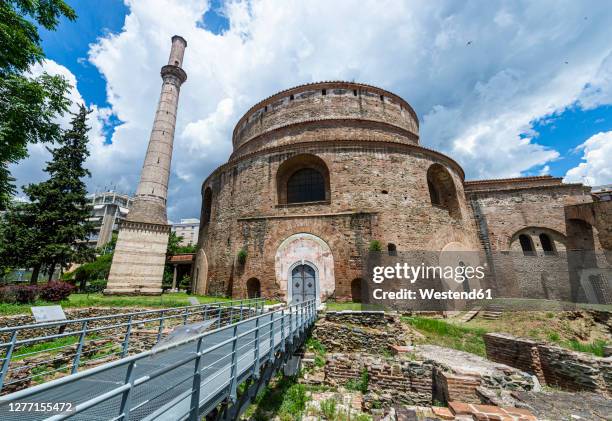 greece, central macedonia, thessaloniki, rotunda of galerius in summer - thessaloniki stock pictures, royalty-free photos & images