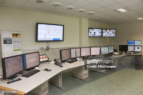 Computer Control Center Cardboard 2,336 Computer Control Center Stock Photos, High-Res Pictures, and ...