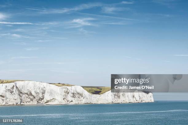 white cliffs of dover, u.k. - kent coastline stock pictures, royalty-free photos & images