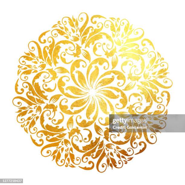 hand gezeichnet floral gold farbige mandala. moderne und minimalistische mandala mit hellen farben. geometrische kreis design element für einladung und grußkarten. - hennatätowierung stock-grafiken, -clipart, -cartoons und -symbole