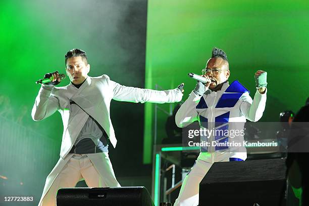 Taboo and apl.de.ap of the Black Eyed Peas perform onstage during CHASE Presents The Black Eyed Peas and Friends "Concert 4 NYC" benefiting the Robin...