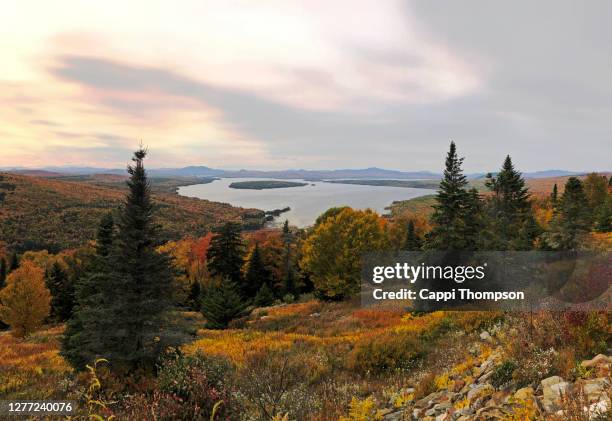 lake mooselookmeguntic near rangeley, maine usa during autumn 2020 - mooselookmeguntic lake fotografías e imágenes de stock