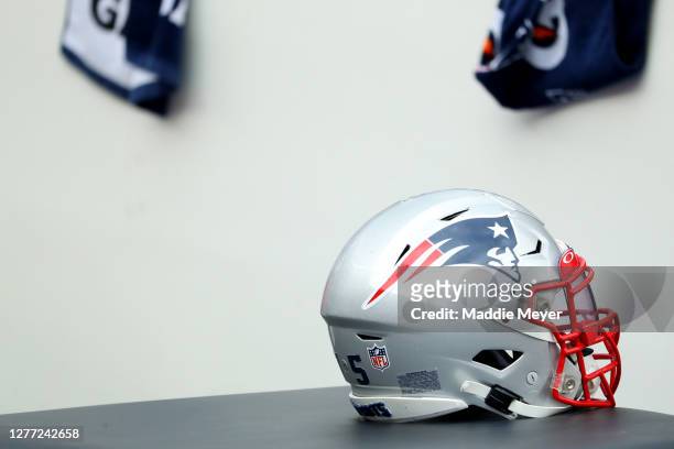 New England Patriots helmet during the game between the Patriots and the Las Vegas Raiders at Gillette Stadium on September 27, 2020 in Foxborough,...