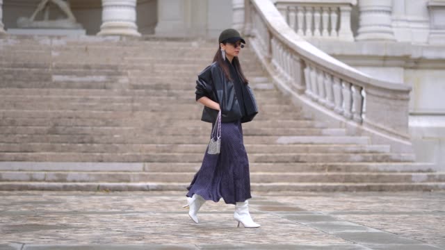 FRA: Street Style - Paris Fashion Week Womenswear Spring Summer 2021