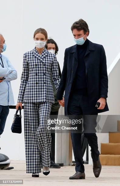 Model Natalia Vodianova and her husband Antoine Arnault leave after the Dior Womenswear Spring/Summer 2021show as part of Paris Fashion Week on...