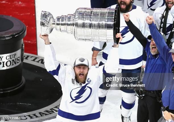 Steven Stamkos of the Tampa Bay Lightning skates with the Stanley Cup following the series-winning victory over the Dallas Stars in Game Six of the...