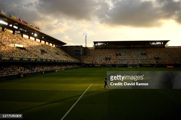 General view inside the stadium prior to the La Liga Santander match between Villarreal CF and Deportivo Alavés at Estadio de la Ceramica on...
