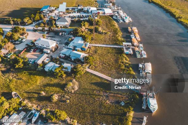 flygfoto över marinan - tybee island bildbanksfoton och bilder