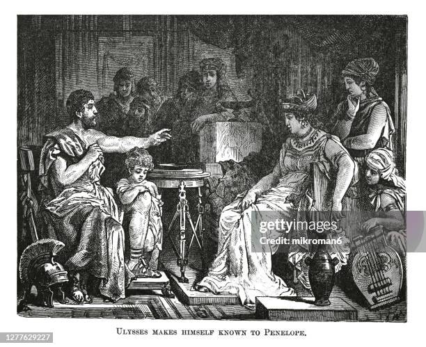 old engraved illustration of ulysses makes himself known to penelope - ulises fotografías e imágenes de stock