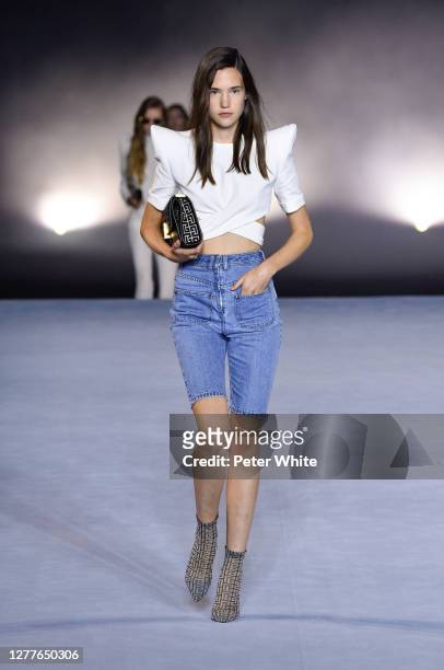 Model walks the runway during the Balmain Womenswear Spring/Summer 2021 show as part of Paris Fashion Week on September 30, 2020 in Paris, France.
