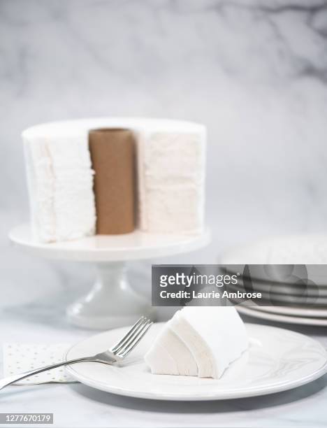 44 Toilet Roll Cake Photos and Premium High Res Pictures - Getty Images