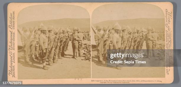 Inspection of the rifles of the Worcestershire Regiment in Slingersfontein in South Africa, Rifle Inspection of the Worcesters before Boer Attack ,...