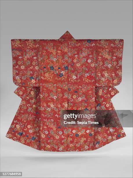 Japanese Edo Robe 28 Karaori Stock Photos, High-Res Pictures, and Images - Getty Images