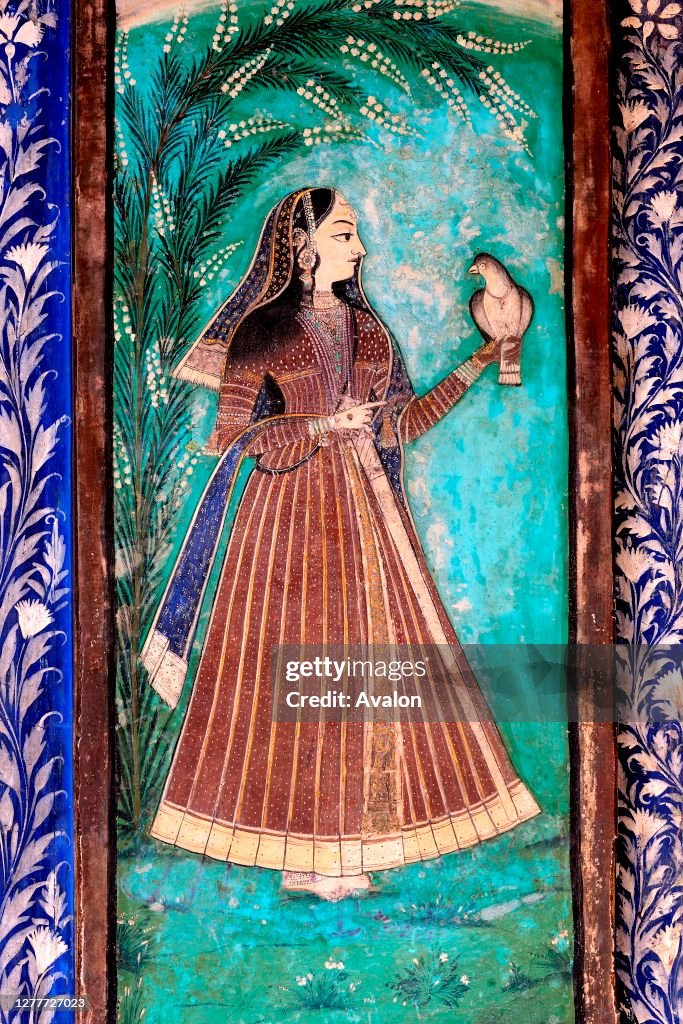 Girl with bird, The Chitrashala murals, Bundi Garh Palace, Bundi, Rajasthan, Ind.