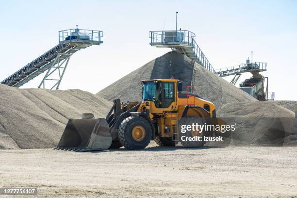 minería a cielo abierto - pala-parte-de-un-vehículo fotografías e imágenes de stock