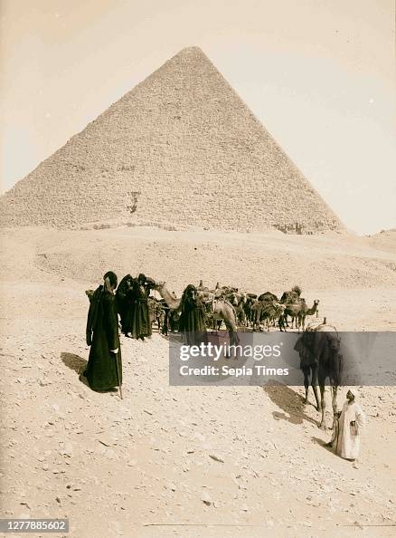 Egyptian views; The pyramids of Gizeh. Caravan of Bedouins at the pyramids 1900, Egypt, Jīzah, Jizah