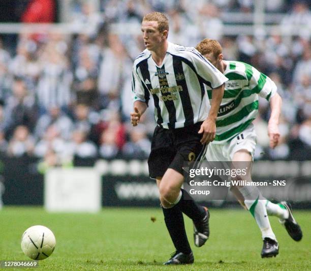 V CELTIC .ST JAMES PARK - NEWCASTLE.Peter Ramage in action for Newcastle