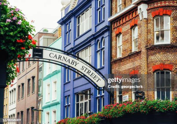 carnaby street in soho, london - carnaby street imagens e fotografias de stock