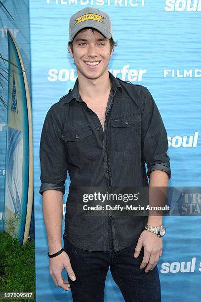 Jeremy Sumpter attends "Soul Surfer" Los Angeles Premiere the "Soul Surfer" Los Angeles Premiere at ArcLight Cinemas on March 30, 2011 in Hollywood,...