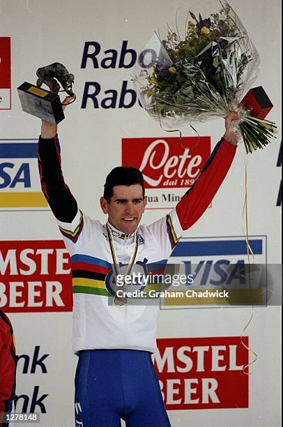 Abraham Olano of Spain wins the mens elite time trial during the World Road Cycling Championships between Valkenburg and Maastricht in Belgium. \...