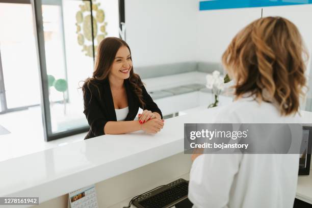 scheduling an examination at the hospital - operating procedures standardization stock pictures, royalty-free photos & images