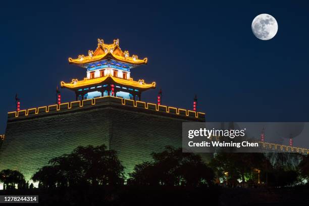 city wall at night - xi'an stock pictures, royalty-free photos & images