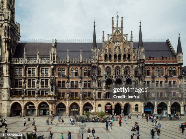 a view of marienplatz, munich - marienplatz fotografías e imágenes de stock