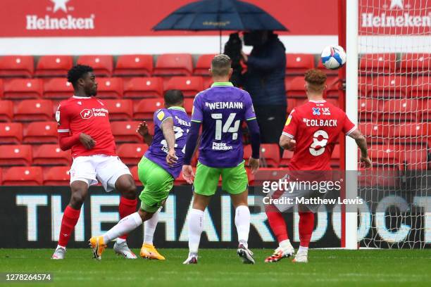 Nahki Wells of Bristol City scores his sides second goal during the Sky Bet Championship match between Nottingham Forest and Bristol City at City...