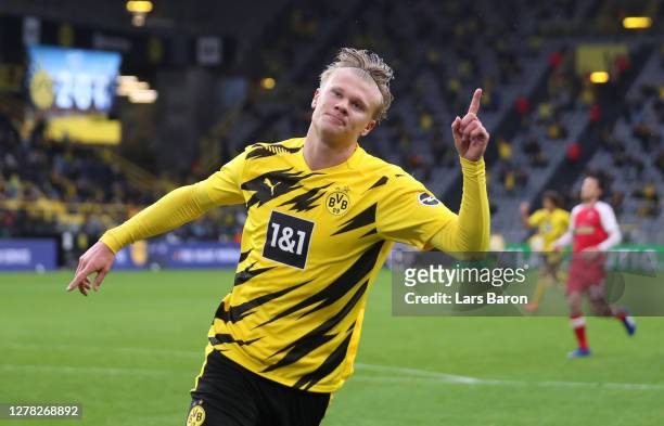 Erling Haaland of Borussia Dortmund celebrates after scoring his team's third goal during the Bundesliga match between Borussia Dortmund and...
