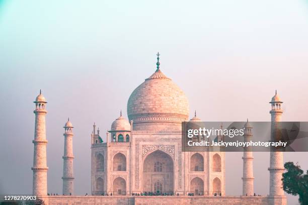 taj mahal before sunset,agra city,india. - tadsch mahal stock-fotos und bilder