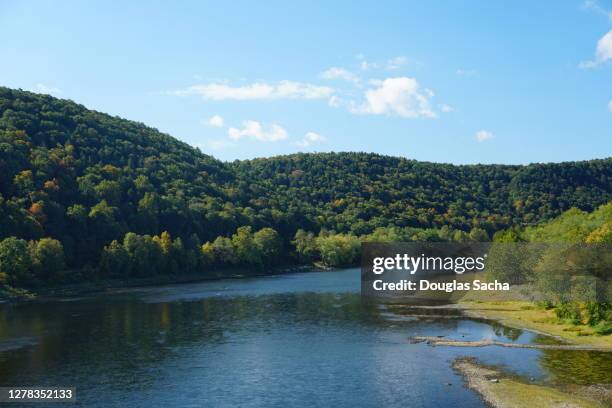 allegheny river in pennsylvania - fluss allegheny stock-fotos und bilder