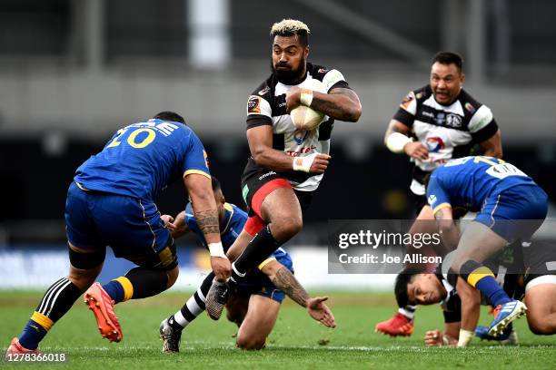 Lolagi Visinia of Hawkes Bay runs with the ball during the round 4 Mitre 10 Cup match between Otago and Hawkes Bay at Forsyth Barr Stadium on October...