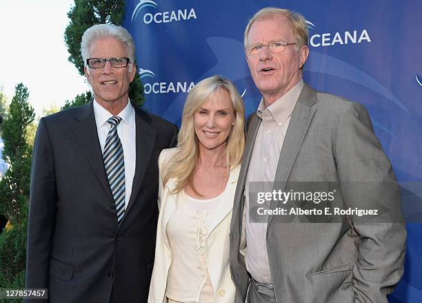 Ted Rackley Ed Danson Photos and Premium High Res Pictures - Getty Images