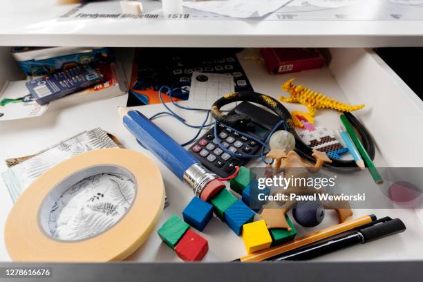 drawer in boy's desk - drawer bildbanksfoton och bilder