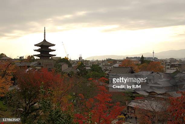 higashiyama from kodai-ji - japanese pagoda stock pictures, royalty-free photos & images