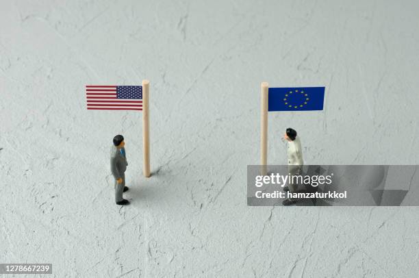 usa vs eu 1 - trade war stock pictures, royalty-free photos & images