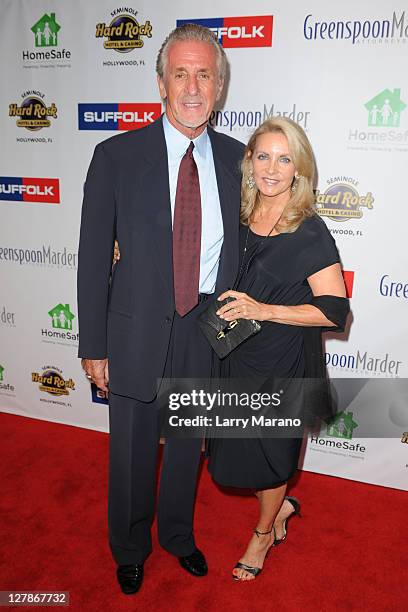 Chris Riley Singer 14 Pat Riley Classic Stock Photos, High-Res Pictures, and Images ...