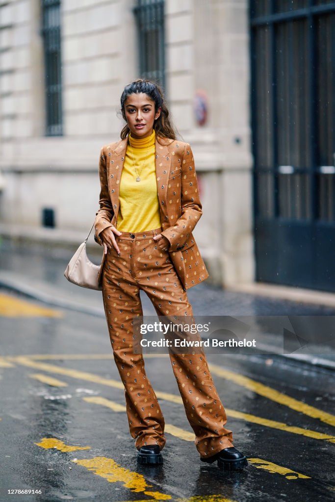 Street Style At Paris Fashion Week - Womenswear Spring Summer 2021 : Day Eight