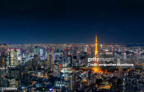 tokyo skyline at night in japan - tokyo toranomon hills stock pictures, royalty-free photos & images