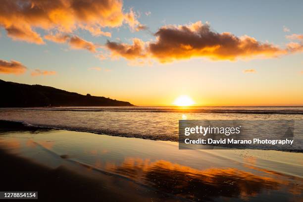 Sunset Raglan Raglan New Zealand Photos and Premium High Res Pictures - Getty Images