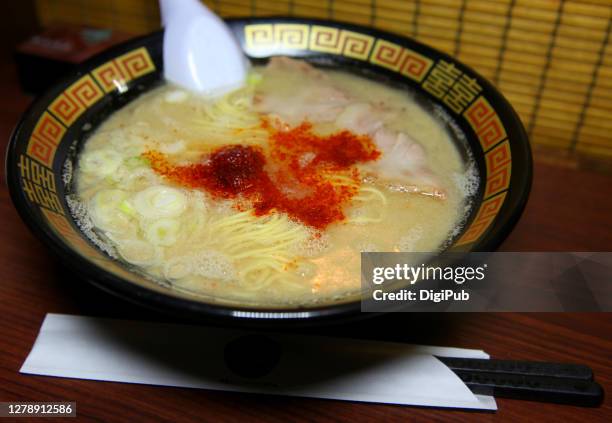 hakata tonkotsu ramen with spicy sauce - thick japanese stock pictures, royalty-free photos & images