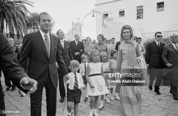 Le prince Juan Carlos accompagné de son épouse la princesse Sophie et de leurs enfants au mariage de la fille du dernier empereur du Bresil, la...