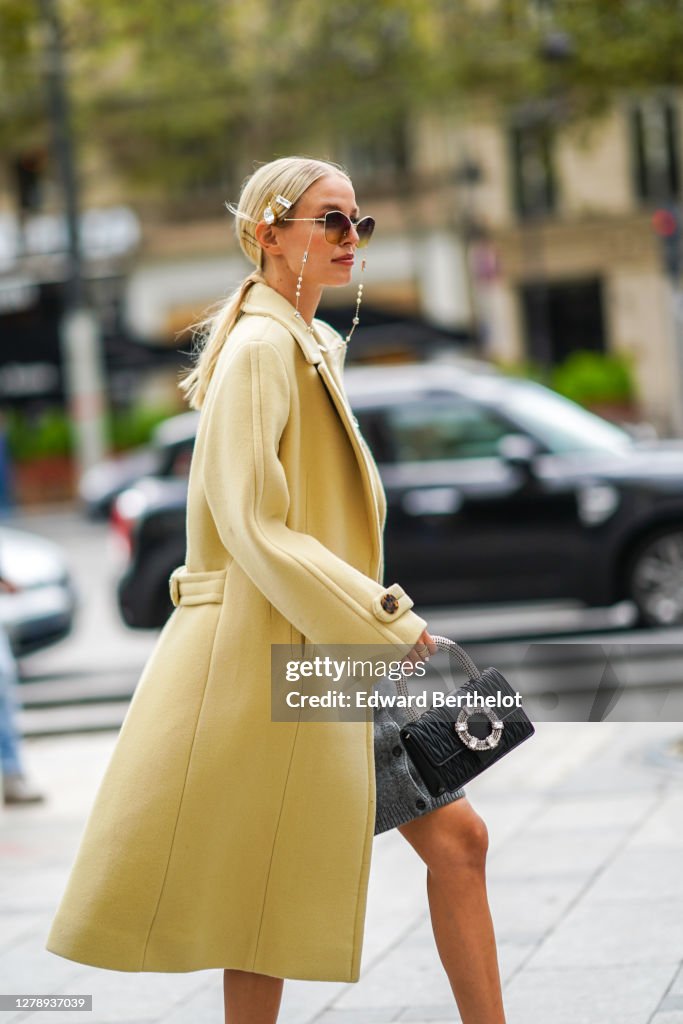 Street Style At Paris Fashion Week - Womenswear Spring Summer 2021 : Day Nine