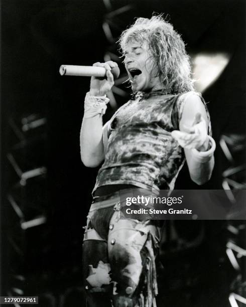 David Lee Roth In His Prime 267 Eddie Van Halen 1984 Photos & High Res Pictures - Getty Images