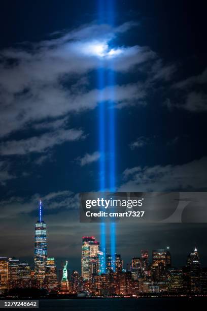 9/11 tribute in light - september 11 stock pictures, royalty-free photos & images