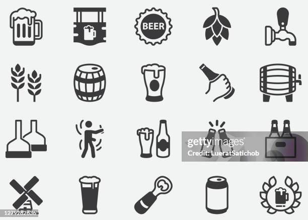 stockillustraties, clipart, cartoons en iconen met bier, brouwerij, bierfles, glas, vat, zes-pak, vat, mok, het gieten van bier van kraan in perfecte pictogrammen van de pixel van het glas - foam material