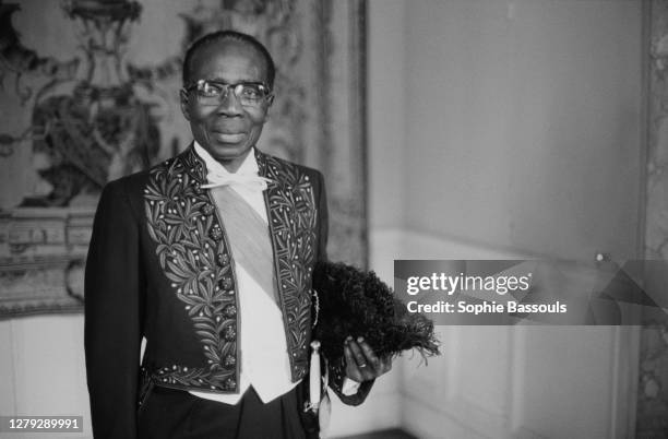 Leopold Senghor entre à l'Académie Française - Leopold Sedar Senghor lors de la cérémonie par laquelle il entre dans le cercle des Immortels. Paris,...