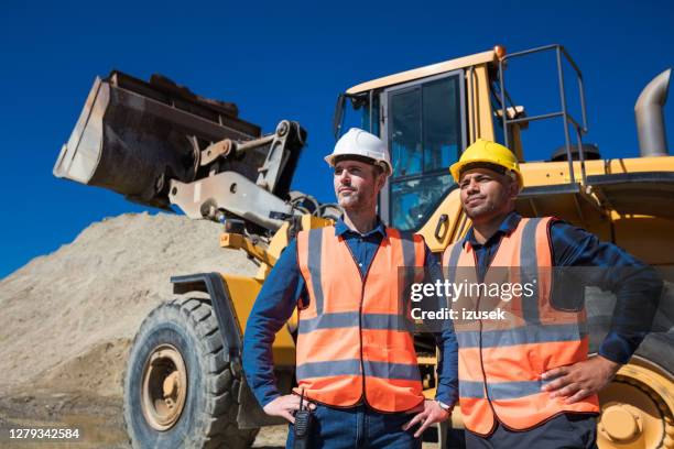 dagbrottsarbetare - grävmaskin bildbanksfoton och bilder