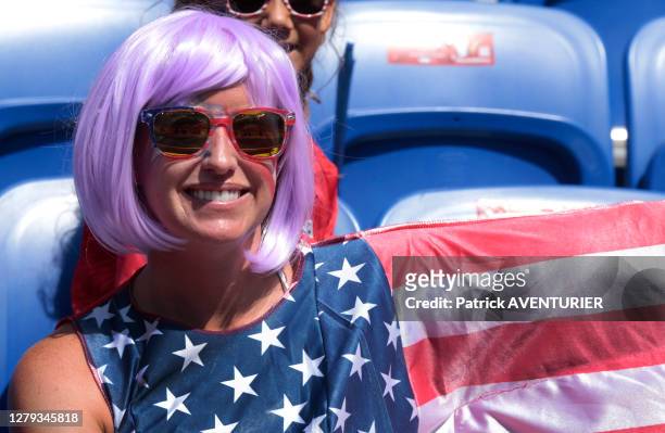 Supportrice de l'équipe américaine de football féminin lors du match de la finale de coupe du monde USA-Pays-Bas le 7 juillet 2019, à Lyon, France.